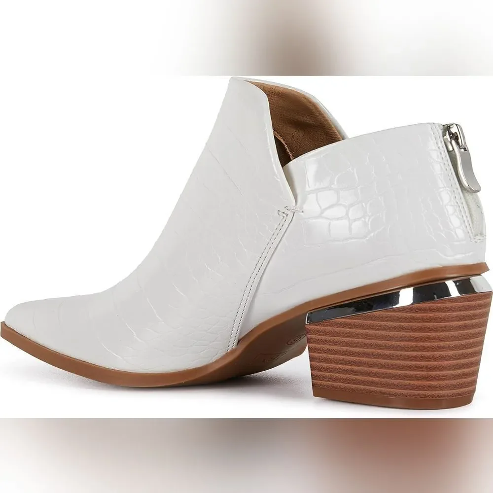 Elegant chunky heel bootie sz 8.5